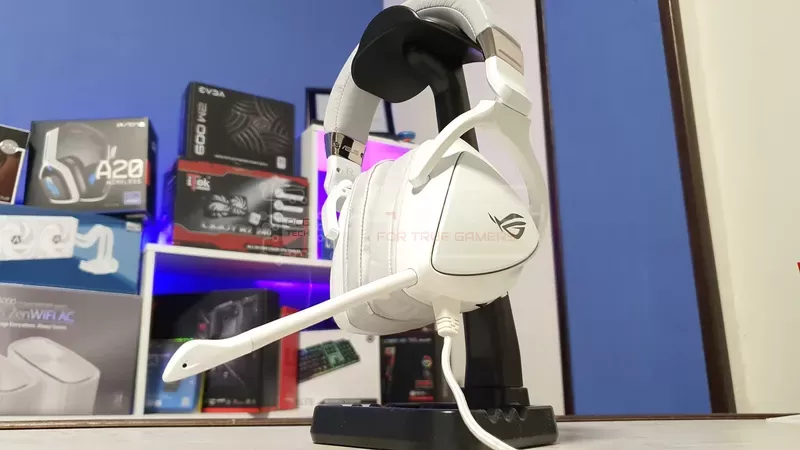 asus-rog-delta-white-edition-recensione