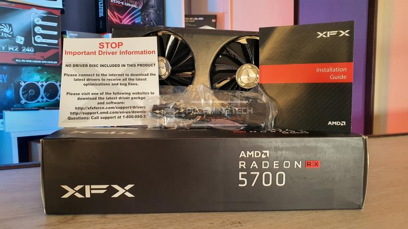 XFX RX 5700 DD ULTRA lato destro confezione