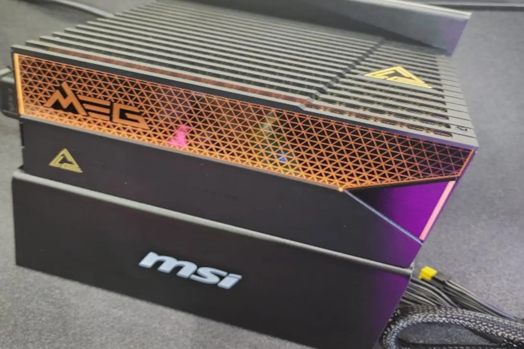 msi meg ai1600t copertina